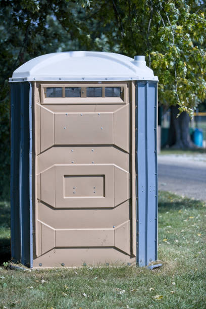 Porta potty delivery and setup in Foster Brook, PA